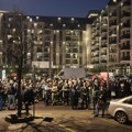 (Foto) Skup podrške studenata i građana otpuštenoj sekretarki Medicinksog fakulteta u Beogradu