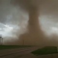 У опасности више од 50 милиона људи Ове земље чека катастрофа, грађанима стигло упозорење: Стижу торнадо, олује, поплаве…