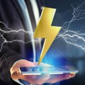 Nikako ne punite telefon tokom grmljavine: Jedna greška može izazvati katastrofu!