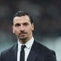 Drama u Milanu! Navijači napali Ibrahimovića posle debakla! Zlatana obezbeđenje izvelo sa stadiona nakon epske bruke