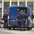 Uhapšeni Valjevci zbog oružja i droge: Policija prilikom pretresa stana otkrila 150 tableta i pištolj sa municijom