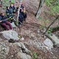 Evo kako izgledaju Ruskinje koje su spasili vatrogasci kod Čačka: Devojke nasmejane nakon višesatne agonije