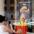 Modna kuća "Dolce & Gabbana" lansirala luksuzni parfem za pse "Fefe"