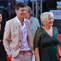 Brojna poznata imena na premijeri novog filma Mirjane Karanović: Došao da vidi "Majka Maru" i dobitnik Oskara, ali i Nina…