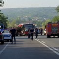 U saobraćajnoj nesreći kod Umke jedna osoba poginula, 18 povređenih od kojih petoro teže - uhapšen vozač autobusa