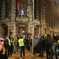 Počeo protest u Beogradu zbog nesreće u Novom Sadu: Zatvoren deo Nemanjine ulice, građani idu ka Predsedništvu