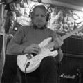 Umro osnivač poznatog benda! Legendarni srpski muzičar preminuo u 69. godini