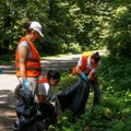 EKOLOŠKA AKCIJA NA FRUŠKOJ GORI: Volonteri NIS-a obeležili Svetski dan zaštite životne sredine