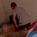 Horor snimak iz Dračeva, otac monstrum krvnički tuče ćerkicu (4): Popeo se na krevet pa je mlatio po glavi, majka sve snimila…