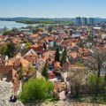 Forbes Srbija: Menadžer Univerziteta i profesor Arhitektonskog fakulteta zida nelegalno u zaštićenoj zoni Zemuna
