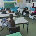 Opština Lučani isplatila đacima od prvog do osmog razreda novčanu pomoć u iznosu od 10.000 dinara po detetu