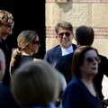 Igrao u hit seriji "Otvorena vrata", pa otišao u monahe: Bivši glumac služio opelo na sahrani Branislava Kičića