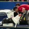 (VIDEO): Đoković povraćao za vreme meča sa Hanfmanom