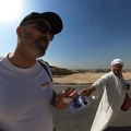 Отишли да виде пирамиде, па се вратили без пребијене паре: Туриста упозорио на преваре које је доживео у Египту (видео)