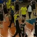 Sigurno ne znate da ova legenda još uvek igra košarku! Jedan je od najboljih iz svoje generacije, dominira i u petoj deceniji…