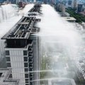 Vodena magla za paklene vrućine: Novi gradski sistem u Kini spušta temperaturu za čak osam stepeni (video)