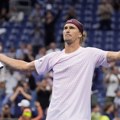 Zverev posle skoro pet sati borbe savladao Sonega na startu Ju-Es opena