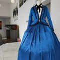 Krojačica kikindskog Narodnog pozorišta Senka Udicki izradila repliku haljine sa slike "Dama u plavom"