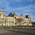 DW: Poslanici Bundestaga pozivaju opoziciju da izađe na beogradske izbore