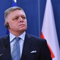 Fico: Ne želim da Slovačka bude pod "nuklearnim kišobranom" Francuske