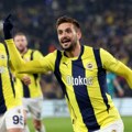 Nakon Džeke, potvrđen odlazak i Tadića iz Fenerbahcea