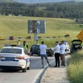 (Foto) vozila smrskana, delovi rasuti po putu Teška saobraćajna nezgoda na ulazu na Zlatibor (foto)
