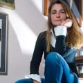 „Nije u prirodi umetnika da se zbog koristi svrstava“: Laura Barna povodom svog novog romana „Frau Beta“ o slikarki Beti…