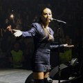 "Obezbeđenje, brzo!" Ceca zaustavila koncert u Čačku: Devojci ispred nje pozlilo, ona momentalno reagovala