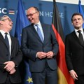 Makron, Starmer i Merc žele da nastave sukob u Ukrajini