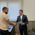 U Gornjem Milanovcu uručeno prvih 100 ugovora poljoprivrednicima - među njima i 19 za nabavku traktora