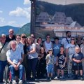 Paraćinski distrofičari na mokroj gori: Jednodnevni izlet uz podršku ministarstva