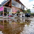 Broj žrtava uraganu Isajas u SAD povećan na četiri, 868.000 korisnika bez struje