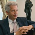 Britanski ambasador poželeo Srbiji prijatno iskustvo na izborima,podržao posmatrače