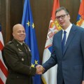 Vučić sa general-majorom Harisonom o jačanju vojne saradnje sa Amerikom