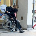 Katarina je master psihologije u kolicima , a nudili joj da čisti ulice: Osobama s invaliditetom zaposlenje u struci ravno je…