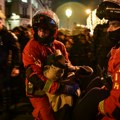 Neredi u novogodišnjoj noći širom Evrope: U Nemačkoj i Francuskoj na stotine uhapšeno, mladić poginuo od petarde