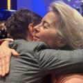 Srdačan pozdrav: Premijerka Brnabić se u Bukureštu susrela sa Ursulom fon der Lajen (foto)