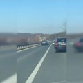 (Video): Vozač napravio ozbiljan prekršaj na putu kod Užica, a Srbi ga masovno brane! "Pa šta će puna linija, a prav…