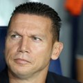 Bivšeg Zvezdinog trenera izviždali navijači: Daj ostavku