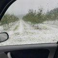 Jako olujno nevreme zahvatilo delove Šumadije, Topolu, Aranđelovac i Raču