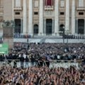 Trump: Prvi američki papa, kakva čast