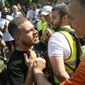 Ovo je muškarac koji je provocirao studente na protestu FOTO