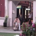 Задругар се срушио, изведен да уради "алкотест": Шок сцене на имању, поломио се, не може да стоји