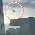 Avion pao na najvišu zgradu u Pekingu