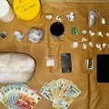 Zaplenjeno oko 3,7 kilograma narkotika u Novom Sadu