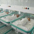 Statistika: U avgustu rođene 4.974 bebe, a preminulo 7.427 osoba
