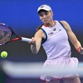 Ribakina potrošila 11 set lopti, pa zakazala finale s Fernandez