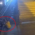 Voz umalo ubio ženu i dete u Beogradu: U Karađorđevom parku ih sekunde delile od sigurne smrti (video)