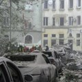 U ruskom raketnom napadu na ukrajinski grad Lavov poginulo pet ljudi, desetine ranjene