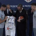 Vučić poručio košarkašima da želi zlato na Olimpijskim igrama, "pecnuo" Lebrona Džejmsa i Amerikance